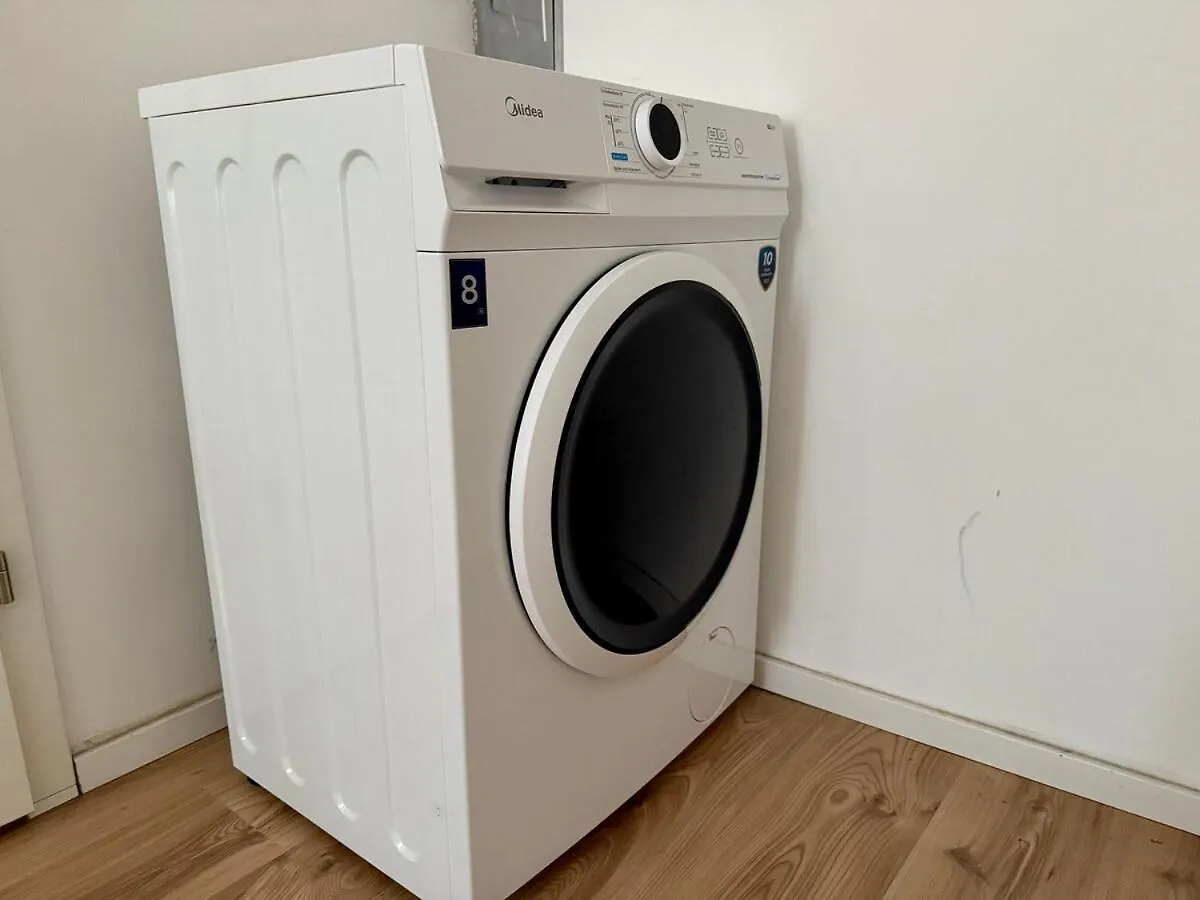 Stylish Calm 2 Bedroom Apartment With Free Parking Vienna